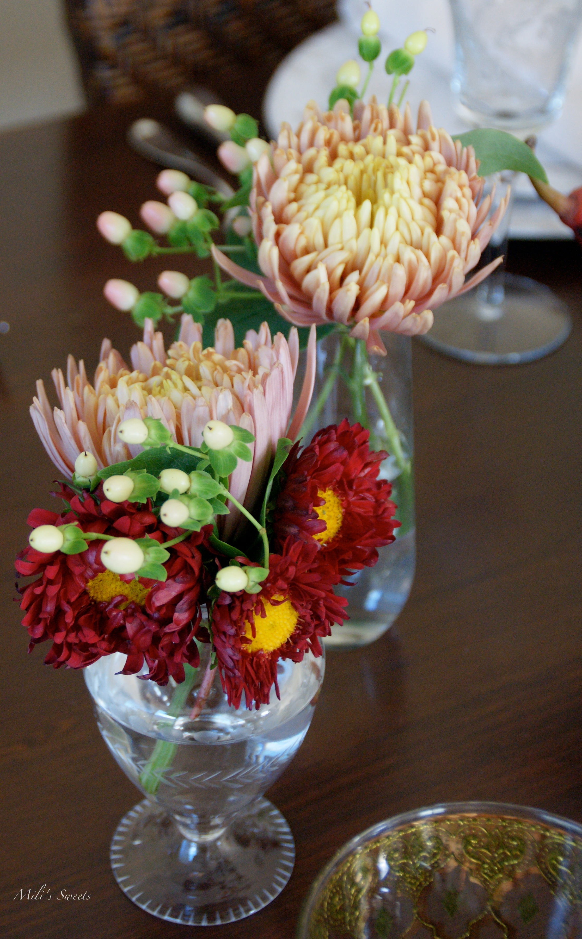 floral with edible fruit bowl centerpieces for Thanksgiving 