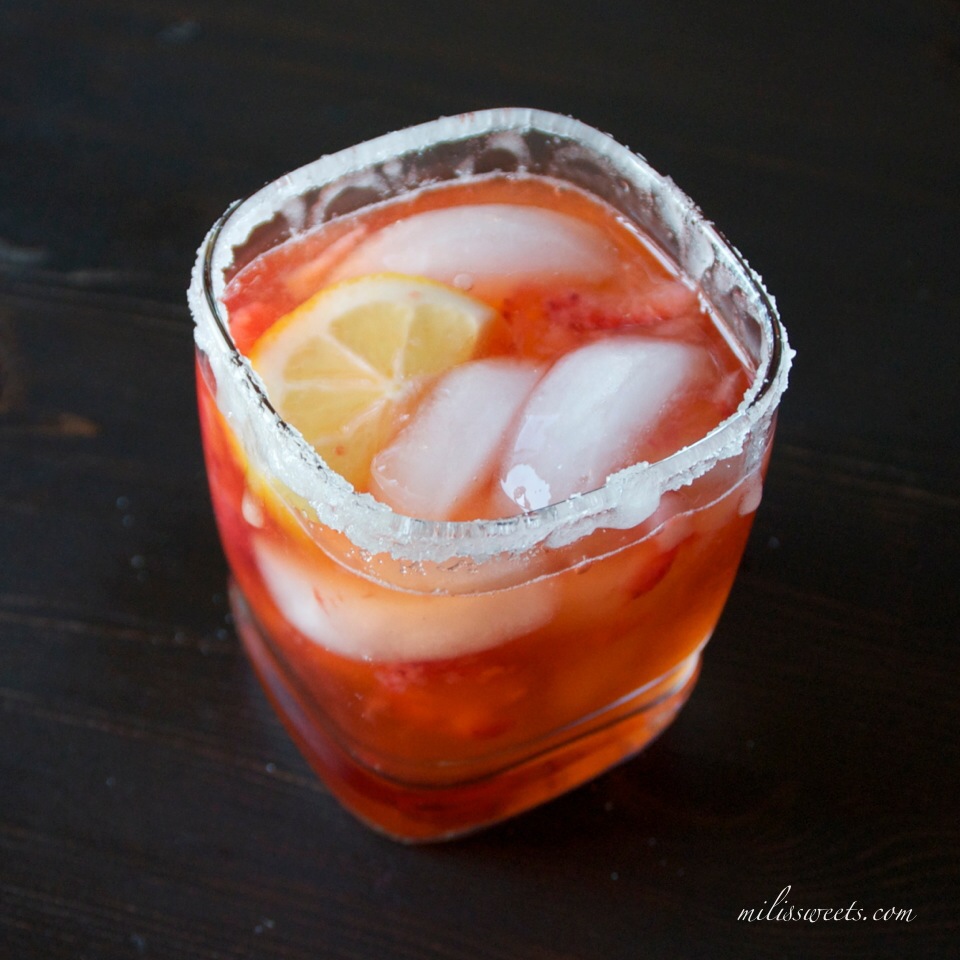 sweet, summertime drinks: strawberry lemonade with sugar-dipped rim recipes 