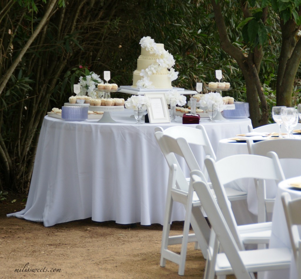 citrus orchard reception and hydrangea wedding cake, via milisweets.com