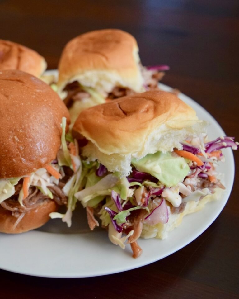 coleslaw with pulled-pork for sliders